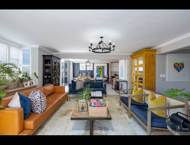 4 BEDROOM HOUSE SOLD IN BANTRY BAY